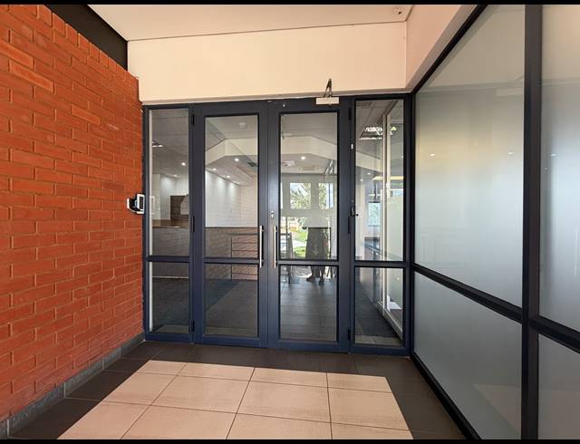 260M² OFFICE TO LET IN BEDFORDVIEW
